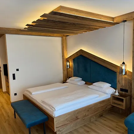 Am Schlossberg Otel 4*