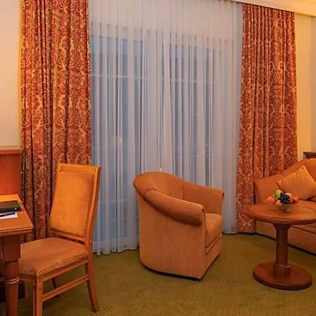 Am Schlossberg Hotel 4*