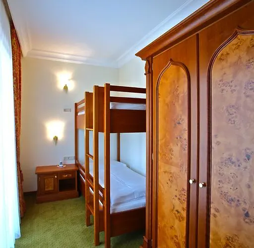 ホテル アム シュロスベルク